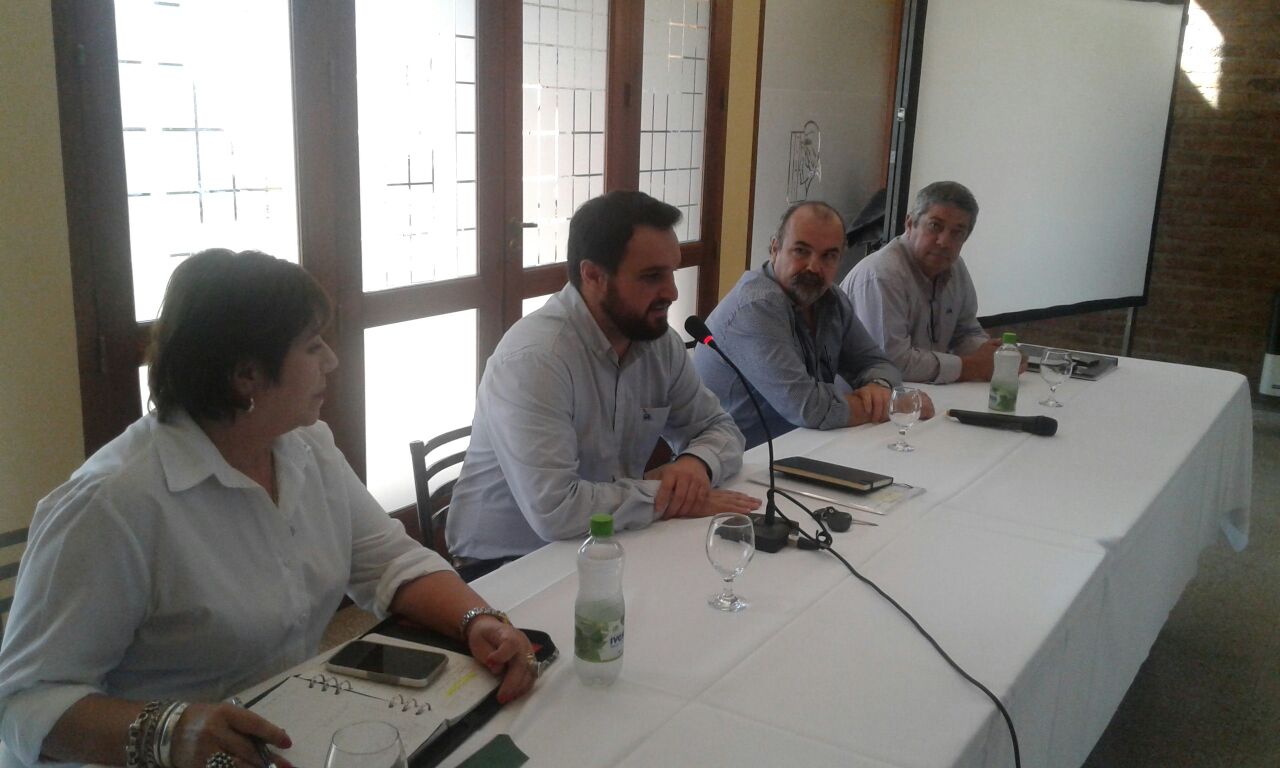 16/04/2018 - REUNIÓN INFORMATIVA SOBRE ASPECTOS DEL FEDEI