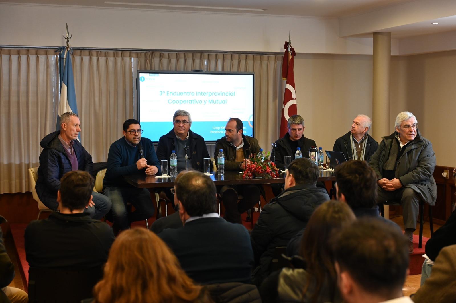 FESCOE, presente en el encuentro intercooperativo de Charlone
